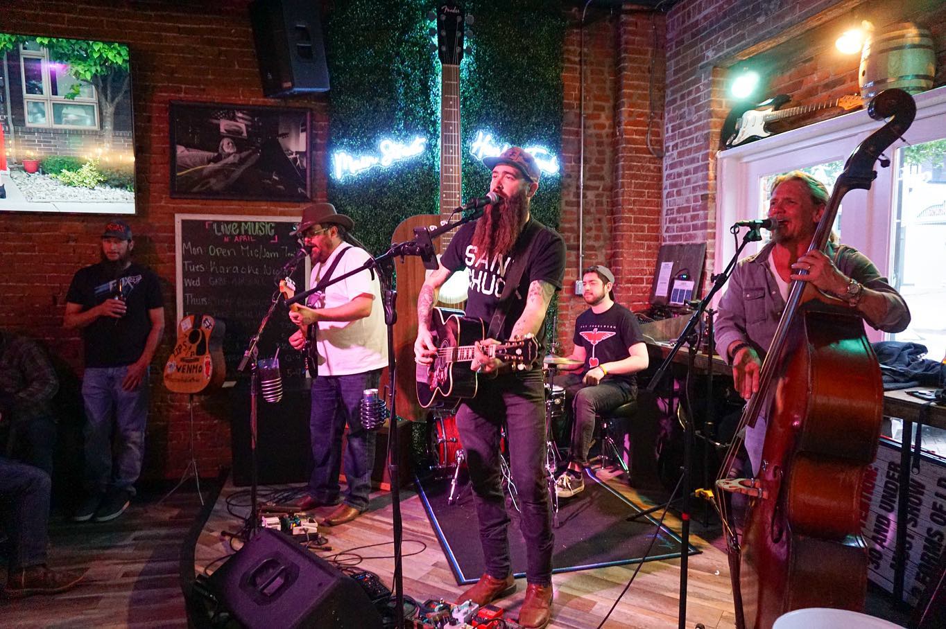 Live music at Main Street HonkyTonk